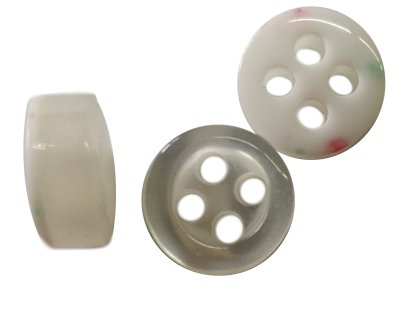 POLYESTER BUTTONS              LIKE PEARL BLUNT #4MM 4HOLES