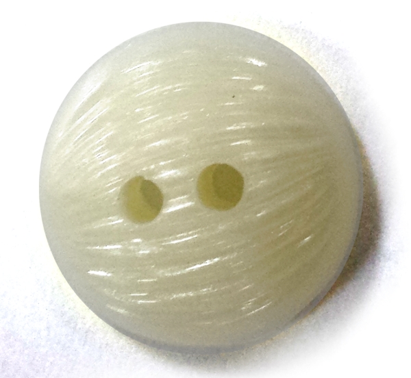 WOMAN'S BUTTONS                SHELL 2 HOLES