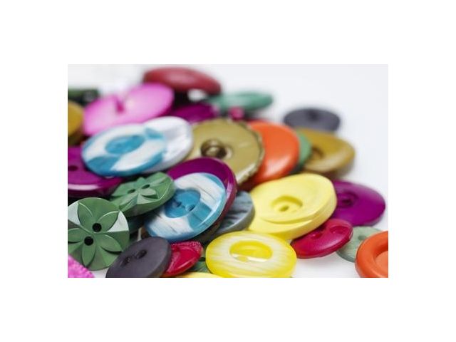 0809BUTTONS BUCKELS HOOKS STUD