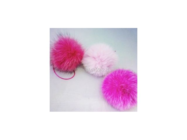 POMPONS                       IN FUR W/CORD