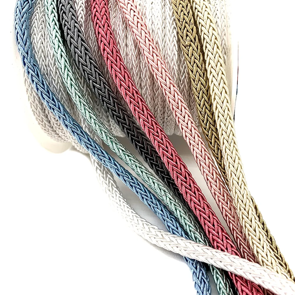 Cordone a treccia in acrilico/poliestere/cotone