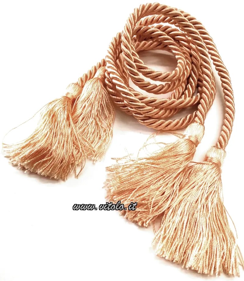 Tripolino bow tiebacks, practical and functional