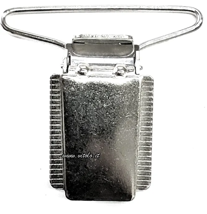 Clip per bretelle, accessorio utile e funzionale
