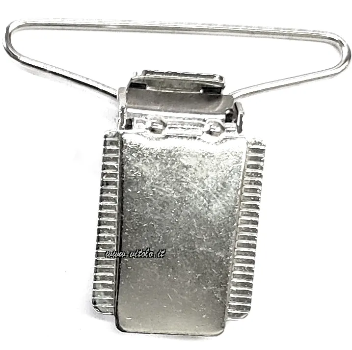 Clip per bretelle, accessorio utile e funzionale