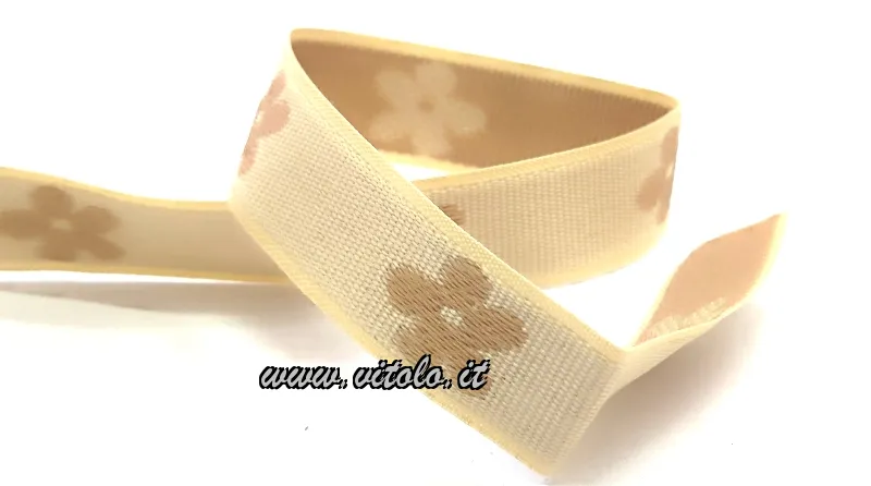Ecru/beige