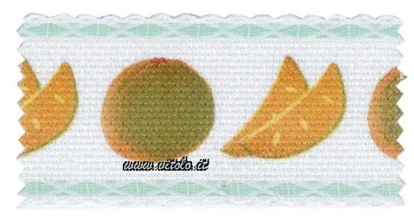Con disegno da ricamare