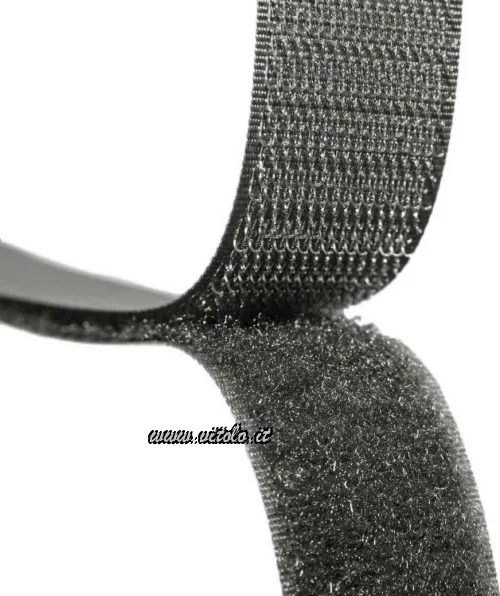 Gris foncé