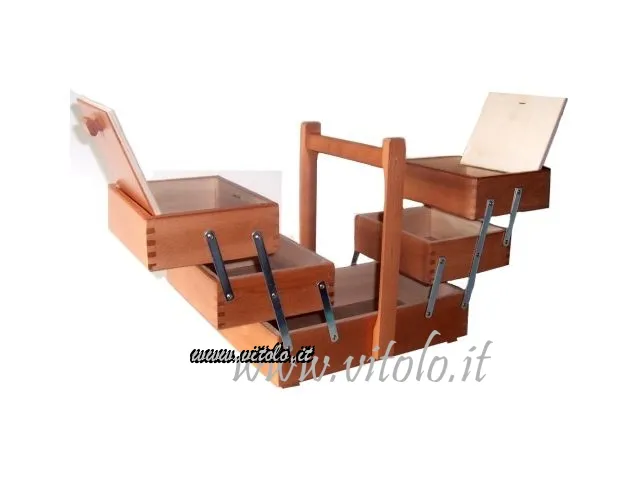 Panier en bois avec 3 étagères