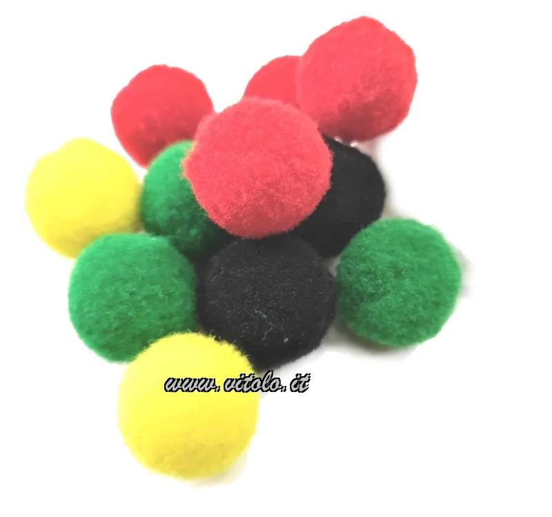 Pompons colorés, pratiques pour décorer et bricoler