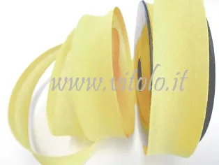 Giallo chiaro